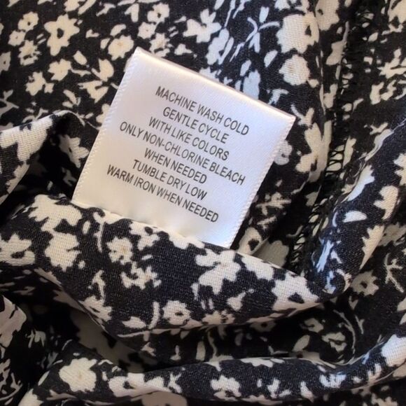 NWT ModCloth Just Gotta Have It Floral Black and White Mini Dress size 2 - Picture 9 of 10